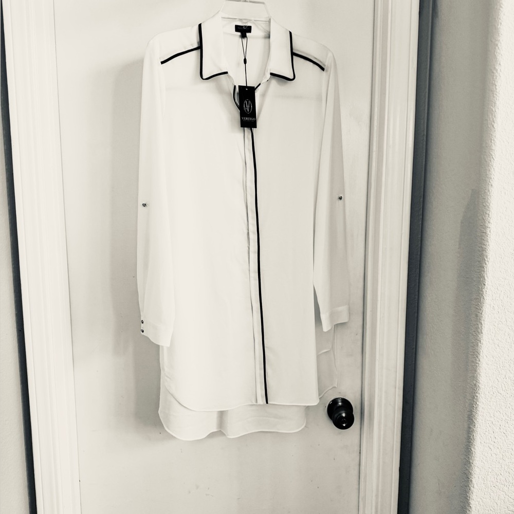 Elegant Off-White Vertigo Collection Tunic Dress Blouse with Black Trim size M